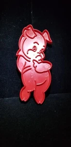 Vintage Tupperware Porky Pig Cookie Cutter Red Hog Plastic Clay Crafting Mold - Picture 1 of 4
