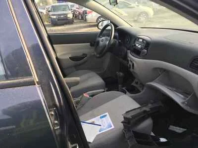 Used Front Right Suspension Strut fits: 2008 Hyundai Accent Front w/o sport susp Foto 1 de 4