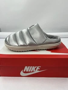 NUOVE PANTOFOLE donna NIKE BURROW SE ARGENTO METALLIZZATO TAGLIA 10 FZ7940 001 - Foto 1 di 7