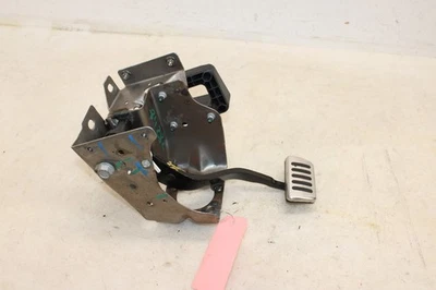 Pedal de freno Pontiac Solstice GXP 2007-2009 OEM NA85 Foto 1 de 4