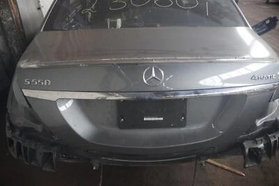 Rear Trunk Deck Lid Assembly Selenite Gray 2227500075 Mercedes S550 W222 2014-17 Foto 1 de 3
