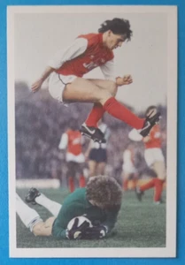 CHARLIE NICHOLAS ARSENAL AND SCOTLAND 1986 QUESTION OF SPORT CARD - Picture 1 of 2