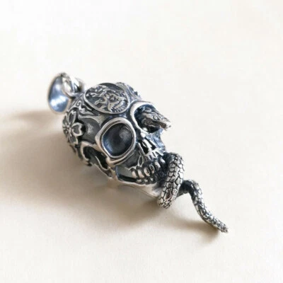 Colgante de plata esterlina ornamentado floral calavera serpiente en ojo único gótico motociclista Foto 1 de 4