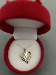 NOS 10K SOLID YELLOW GOLD FINE HEART CHANNEL CHAIN LINK NECKLACE  - 2.54 GRAMS - Picture 1 of 6