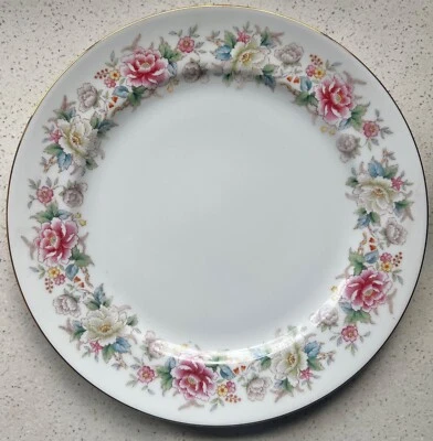 Noritake Dinner Plates Mystery 196 Japan 10” Porcelain Floral HTF Set  Of 4 - Image 1 of 4