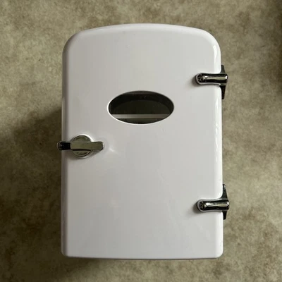 Nevera cosmética Danielle Creations Foto 1 de 4