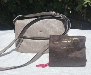 Kate Spade pebbled leather Cobble Hill Carson crossbody bag. - Picture 1 of 15