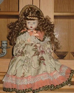 Porzellan Puppe - Bild 1 von 3