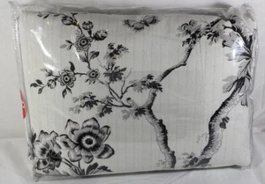 Kohl's Full/Queen Black Flowers 3-Piece Duvet Cover Set (NEW) - Picture 1 of 2