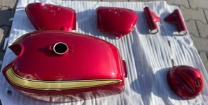 Honda CB 750 Four K1 Lacksatz CANDY RUBY ROT Verkleidung Tank Lampen Topf Halter - Bild 1 von 11