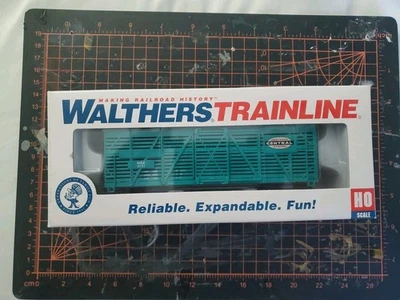 HO Scale Walthers Trainline 931-1687 New York Central Stock Car - Image 1 of 4