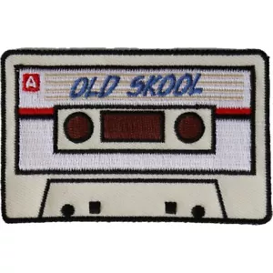 Bestickter Aufnäher (Aufbügeln), alte Schüssel Radio Kassettenband, 3,5 Zoll x 2,25 Zoll - Bild 1 von 4