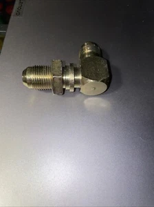 1/2" JIC MALE X 1/2" JIC BULKHEAD 90 DEGREE ELBOW, 37 DEGREE JIC 2701-8-8-LN - Picture 1 of 5