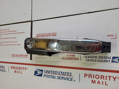 Chevrolet HHR 2006-2011 conjunto de manija de puerta exterior delantera izquierda OEM Foto 1 de 2