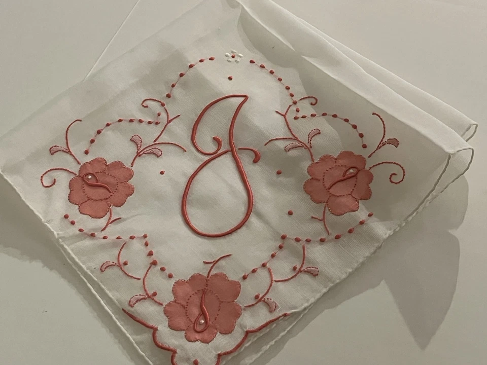 复古全新带标签 Madeira Monogrammed 亚麻手帕 深粉色 初始“J” — 第 1/4 张图片