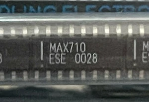 Regulador de conmutación MAXIM MAX710ESE Qty 3, buck, Boost IC positivo - Imagen 1 de 2