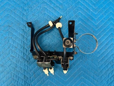 Válvula desviadora de cambio de vacío de combustible Mercedes G55 AMG con manguera y soporte 09 OEM Foto 1 de 4