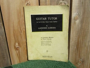 TUTOR DE GUITARRA Laurindo Almeida Guitarra Clásica Un Método Completo En Cursos 1957 - Imagen 1 de 5