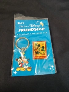 Disney Friendship Keychain & Lapel pin Micky,Goofy,Donald Duc USPS Stamp - Picture 1 of 2