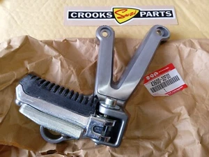 43600-32F00 GSF1200 Bandit 2001 to 2006 Suzuki Right Hand Pillion Footrest Assy. - Picture 1 of 12