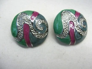 PAIR OF VINTAGE ROUND ENAMELED CLIP-ON EARRINGS - COLORFUL GREEN, MAROON SILVER - Picture 1 of 4
