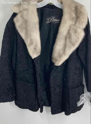 Dittrich Rich Furs Detroit Womens Black Fur Collar Long Sleeve Jacket Size Small - Image 1 of 4