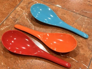 HUTZLER MELAMINE RICE SPOONS 513 LOT 3 RED ORANGE TURQUOISE BLUE THAILAND NEW - Picture 1 of 7