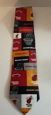 Corbata de baloncesto Miami Heat 2004 NBA Block & Play de Ralph Marlin de colección Foto 1 de 4