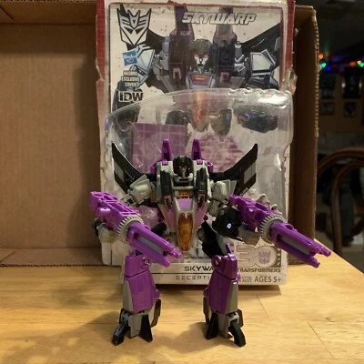 TRANSFORMERS GENERATIONS IDW SKYWARP COMIC 30TH ANNIVERSARY 2013 With Package - Image 1 of 4
