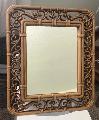 Espejo de pared rectangular vintage Syroco Hollywood Regency mediados de siglo 14x12 Foto 1 de 4