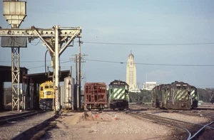 GH Orig Dia BN Burlington Northern Locomotive Facility Scene - Lincoln NE 1979 - Bild 1 von 1