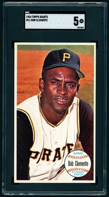 1964 Topps Giants - Roberto Clemente (HOF) #11 SGC 5 Looks Better! - Image 1 of 3