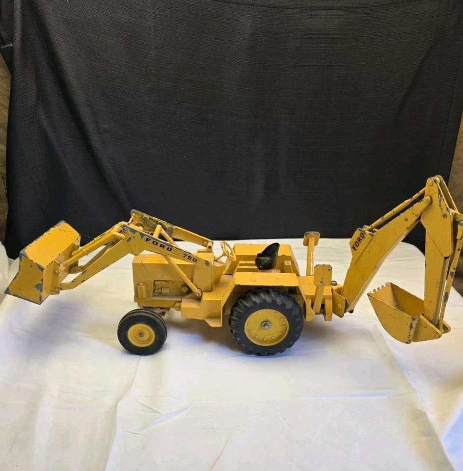 Vintage ERTL 1:12 Scale Ford 750 Backhoe Loader Diecast Tractor Metal Model - Image 1 of 4