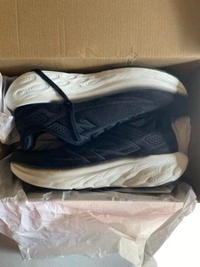 New Balance Scarpa da Corsa Donna W1080V13, Nero/Bianco, 9 X-Wide - Foto 1 di 9