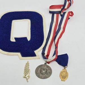 Vintage High School Athletic Tennis Medals Letterman Patches And Pins Quincy IL - Picture 1 of 8