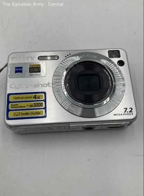 Sony Cyber-Shot DSC-W120 Silver 4X Optical Zoom 7.2MP Digital Camera And CD - Image 1 of 4