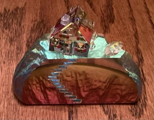A Hadrian Crystal Iridescent Mini Cottage On Stony Hill Retired - Picture 1 of 5