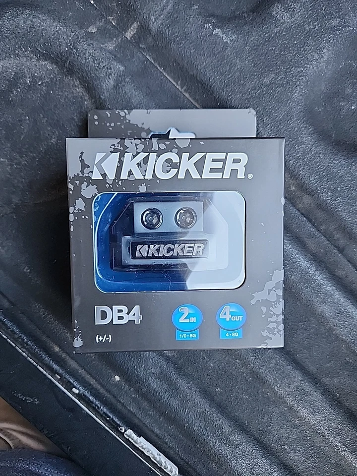 KICKER Db4 Distribution Block W/ 2) 1/0-8 Gauge Inputs and 4) 8 GA Outputs