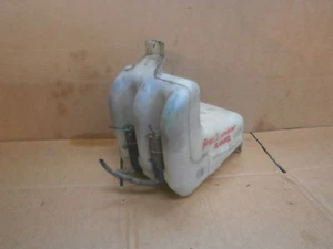 LAND ROVER FREELANDER 1998-2003 WINDSCREEN WASHER BOTTLE RESERVOIR WITH PUMPS - Picture 1 of 2