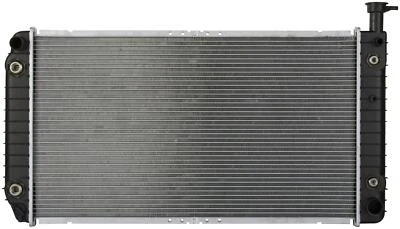 Radiator For 1992-1996 Chevrolet G10 20 30 GMC G1500 2500 3500 1995 1993 1994 - Image 1 of 4
