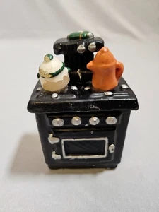 Vtg Yankee Candle - Black Stove design - Candle New - Picture 1 of 10