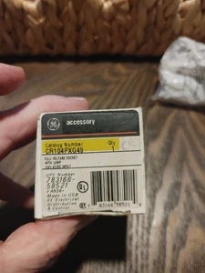NEW GENERAL ELECTRIC CR104PXG49 125VAC/DC FULL VOLTAGE SOCKET - Picture 1 of 3