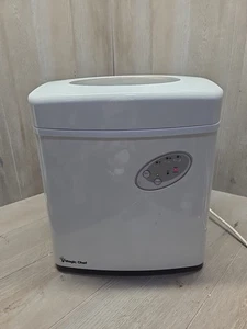MAGIC CHEF MCIM30TW COUNTER TOP ICE MAKER 24 HR 33 LBS(Turns On No Further Testi - Picture 1 of 10