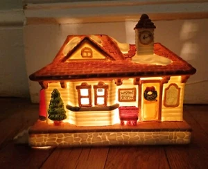 Casa iluminada vintage Lemax Hearthside Village 1990 Weston Station - Imagen 1 de 13