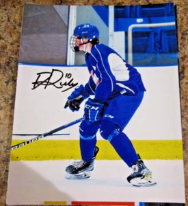 DAXON RUDOLPH SIGNED 8x10 MATT PHOTO 2026 NHL DRAFT TOP PICK 2023 WHL DRAFT (C) - Bild 1 von 2