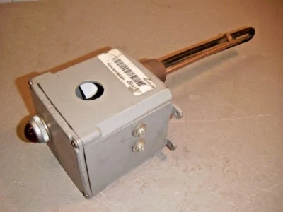 Watlow 3-41-28-1 Immersion Heater w/ Red Indicator Light 240V x 200W x 1-Phase - Image 1 of 4