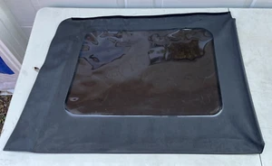 Jeep Wrangler JK 13-18 trasero lado de paso derecho techo blando cuarto ventana OEM DERECHO 4 PUERTAS - Imagen 1 de 13