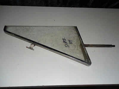 Ventana de ventilación delantera super derecha Alfa Romeo Giulia Foto 1 de 4