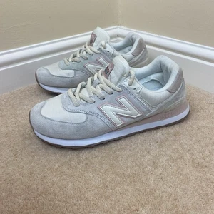 Zapatillas bajas New Balance WL574SAY para mujer talla 6,5 blanco roto beige rosa gris - Imagen 1 de 12