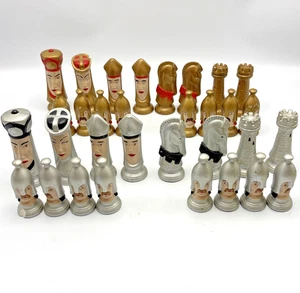 Duncan Mold Style Mittelalter Schachfiguren Komplettset 32 Teile Gold & Silber Vintage - Bild 1 von 23